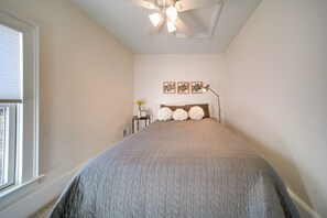 House (5 Bedrooms) | Interior - Peninsula Paradise - Walk to Hiking & Shopping! (Peninsula)