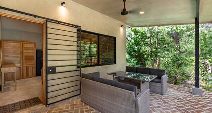 Brand New Two bedroom home 5 minutes drive to the surf beaches of Nosara