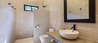 Brand New Two bedroom home 5 minutes drive to the surf beaches of Nosara