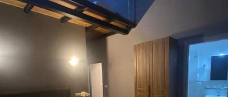 Literie hypoallergénique, minibar, coffres-forts dans les chambres