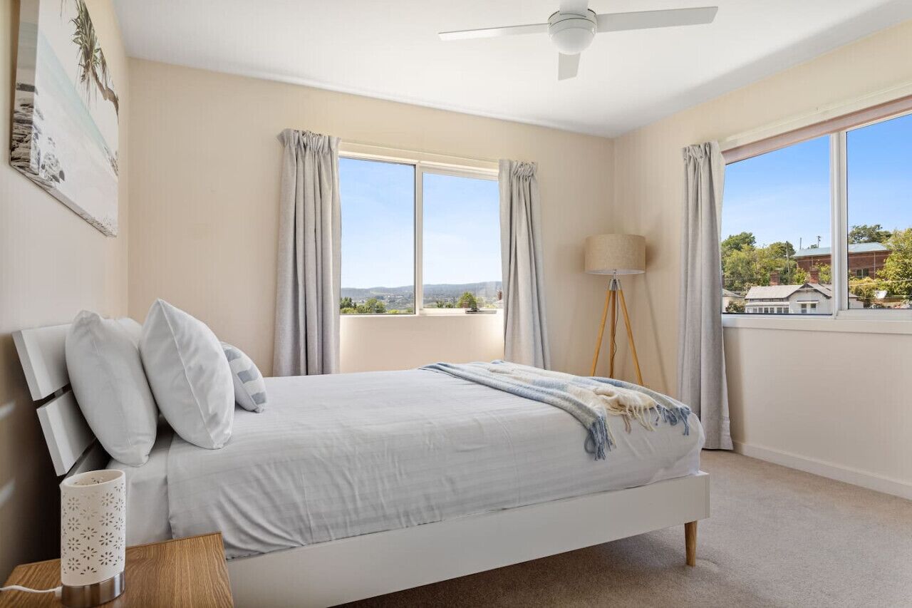 3 bedrooms, desk, iron/ironing board, WiFi