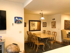 Condo, 3 Bedrooms | Dining