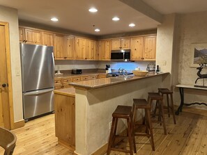 Condo, 1 Bedroom | Private kitchen | Coffee/tea maker - Bear Creek Lodge 107a 1 Bedroom Condo by Alpine Lodging Telluride (Telluride)