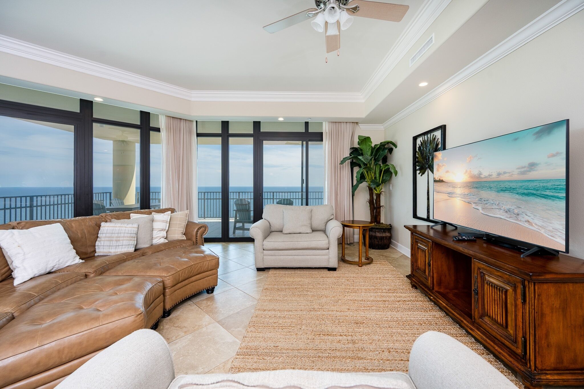 Condo, 4 Bedrooms | Living area