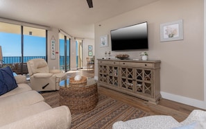 Condo, 1 Bedroom | Living area - Phoenix Iv 4072 1 Bedroom Condo (Orange Beach)