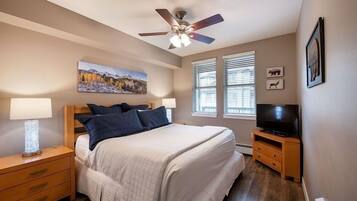 Condo, 1 Bedroom | 1 bedroom, iron/ironing board, free WiFi