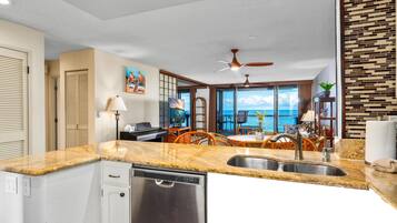 Condo, 2 Bedrooms | Private kitchen | Fridge, oven, coffee/tea maker, toaster