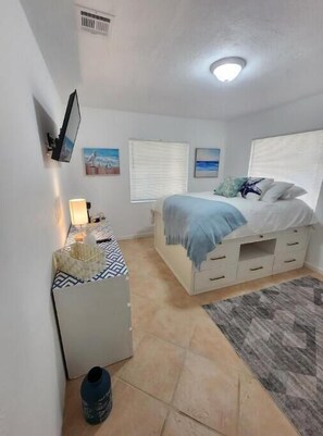 1 bedroom - Beach House C (Dania Beach)