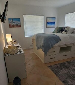 1 bedroom - Beach House C (Dania Beach)