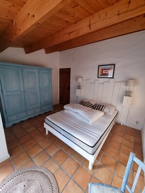 3 slaapkamers, een strijkplank/strijkijzer