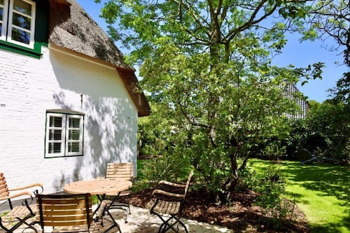 rietgedekte vakantiewoning in Nieblum op Föhr