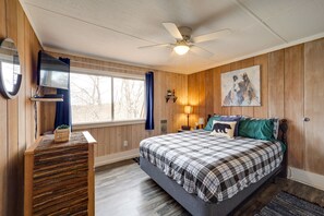 3 slaapkamers, een strijkplank/strijkijzer, wifi, beddengoed