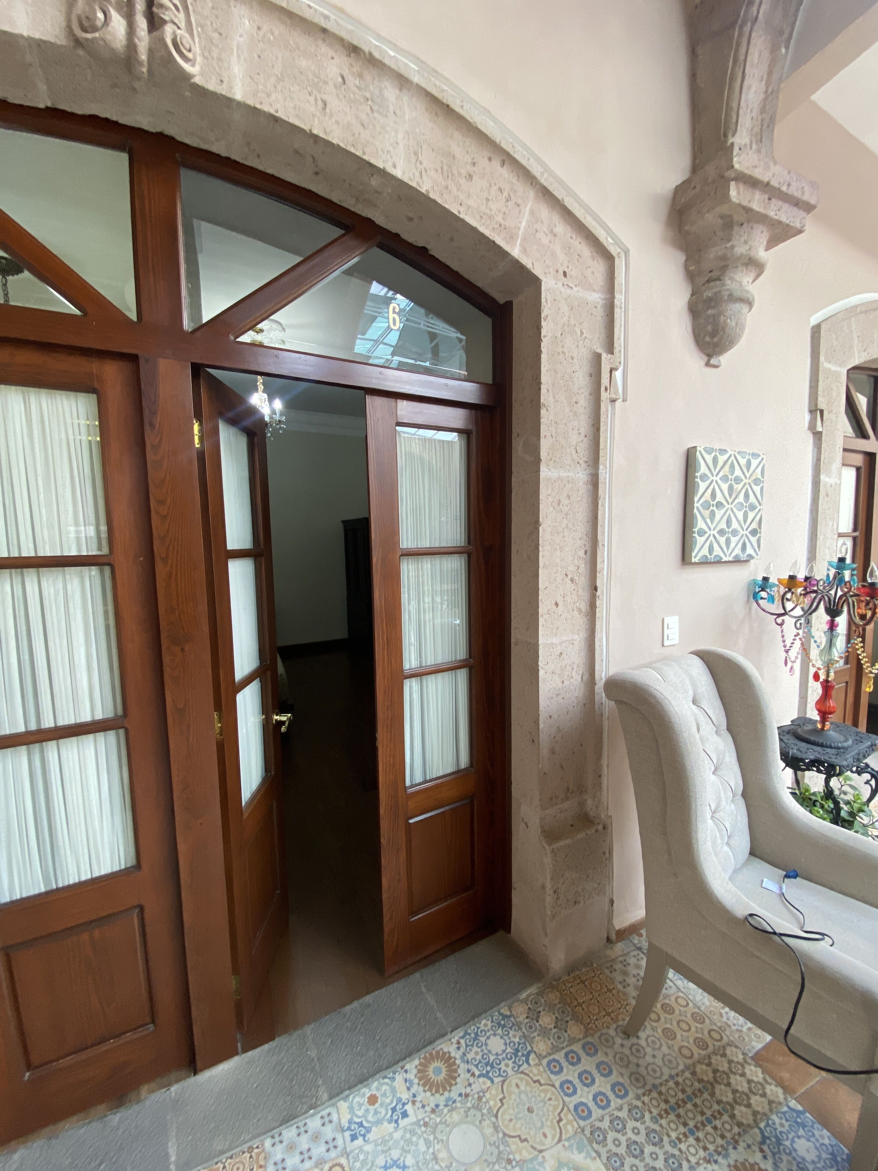 Business Room, 1 Double Bed | Desk, iron/ironing board, free WiFi