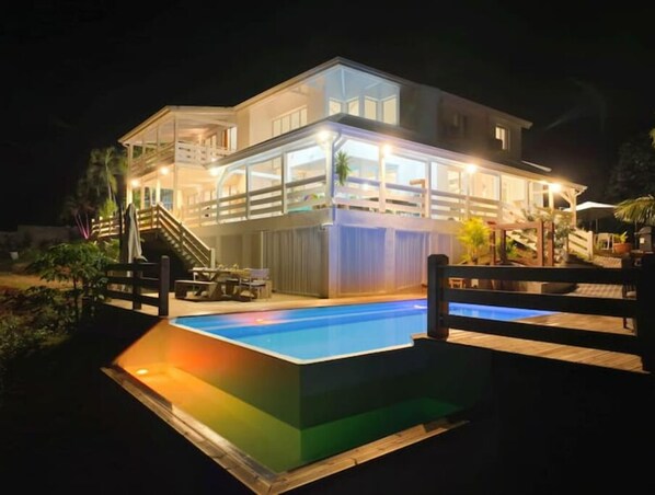 Outdoor pool, a heated pool