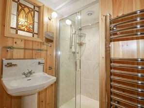 Shower - Mill Cottage (Liskeard)