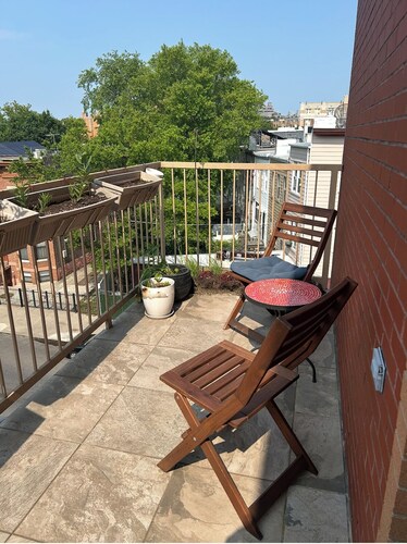 Brooklyn Sky! Cozy 2BR/2BA Windsor Terrace Condo with private rooftop terrace