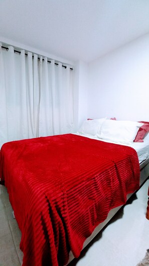 1 soverom, strykejern/-brett, wi-fi (inkludert) og sengetøy