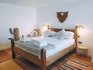 House | 2 bedrooms, free WiFi, bed sheets