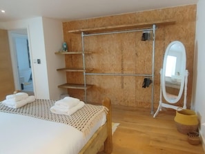 House | 2 bedrooms, free WiFi, bed sheets