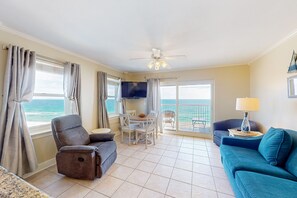 TV - Beachfront condo with Gulf views, beach access, in/outdoor pools, elevator, W/D (Orange Beach)