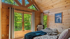 Unclassified image, 3 of 40, button - Unreal MTN Views • Secluded • Soak Dine Unwind (Epworth)