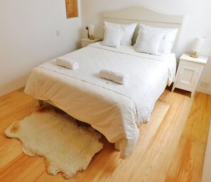 2 chambres, fer et planche Ă repasser, Wi-Fi, draps fournis