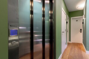 Reception - Kensington Stay (London)