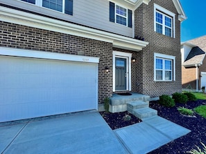 Exterior - Brand new Executive home in Liberty Twp, Ohio (Liberty Township)