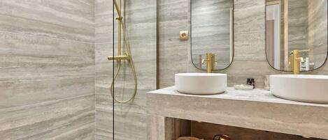 Shower, hair dryer, shampoo