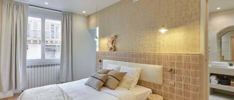 熨斗/熨衫板、免費 Wi-Fi、床單