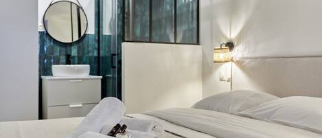 2 habitaciones, tabla de planchar con plancha y wifi gratis