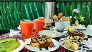 Petit déjeuner buffet compris tous les jours