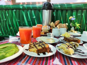 Free daily buffet breakfast - Hostal Cusco Internacional (Cusco)