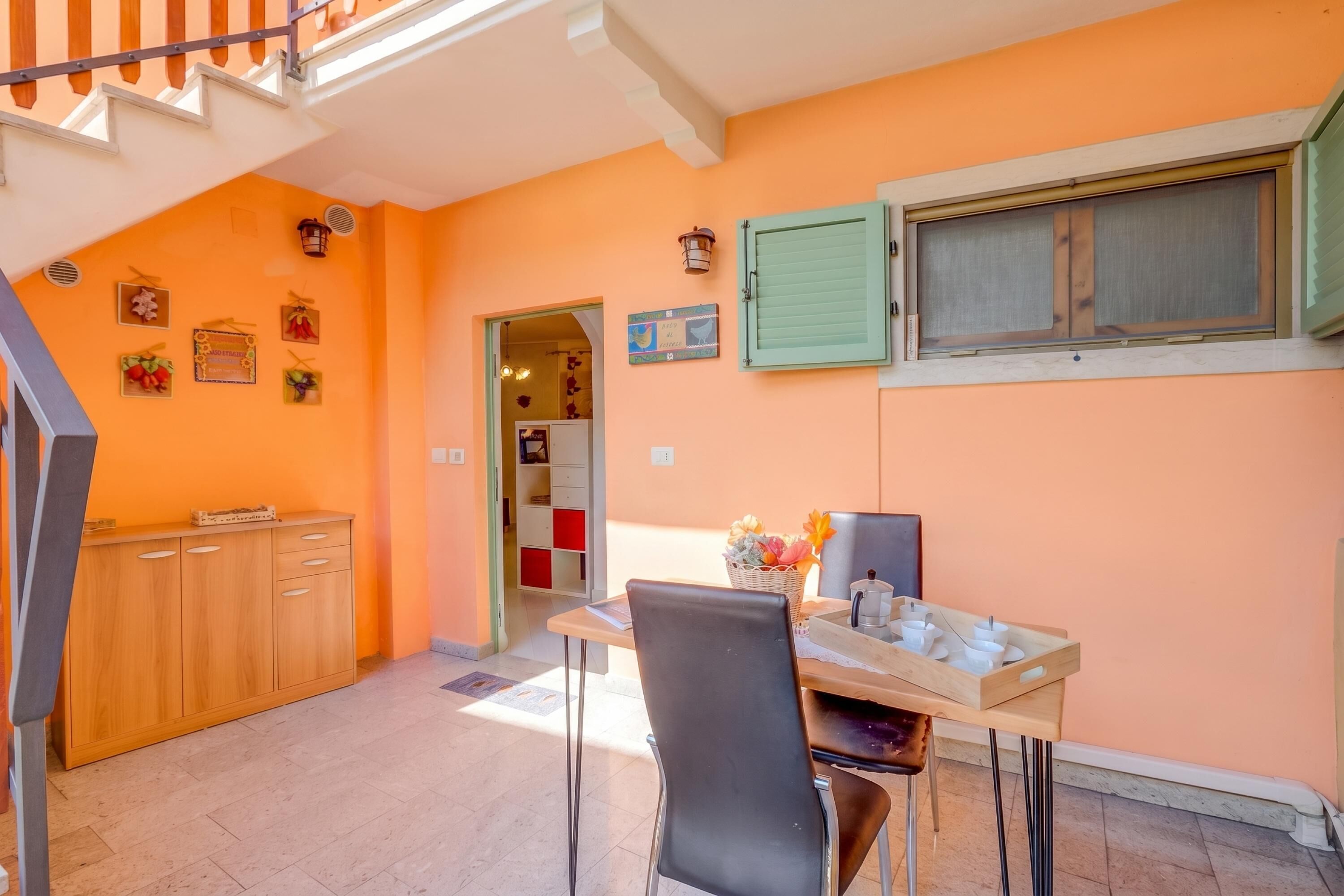 Family Apartment, Multiple Bedrooms, Mountainside (Casa dei Nonni) | Dining