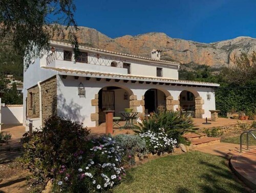 Charming 6 person finca with private pool