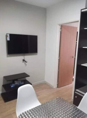 Interior - Muy Comodo Luminoso y Perfectamente Ubicado (ABN)