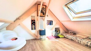 2 bedrooms, iron/ironing board, bed sheets - Spacious cocoon near the sea (Saint-Malo)