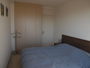 2 間睡房、熨斗/熨衫板、Wi-Fi、床單