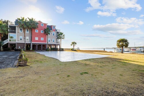 Regatta Inn, The Coral Reef Room - Relaxing B&B on Folly