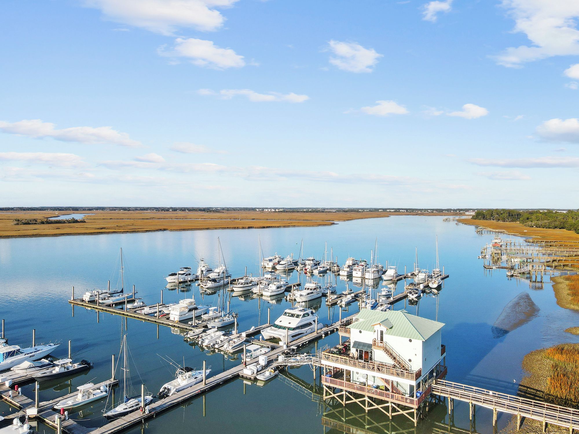 Marina/club náutico