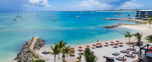 Gorgeous 2 Bedroom Beachfront  Privately Owned Condo 4th Floor