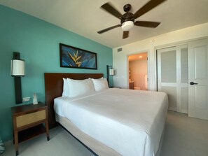 2 bedrooms, in-room safe, desk, iron/ironing board