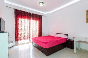 1 bedroom, iron/ironing board - Al makramia compound  (Hurghada)