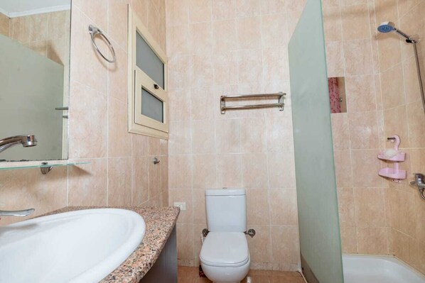 Hair dryer, towels