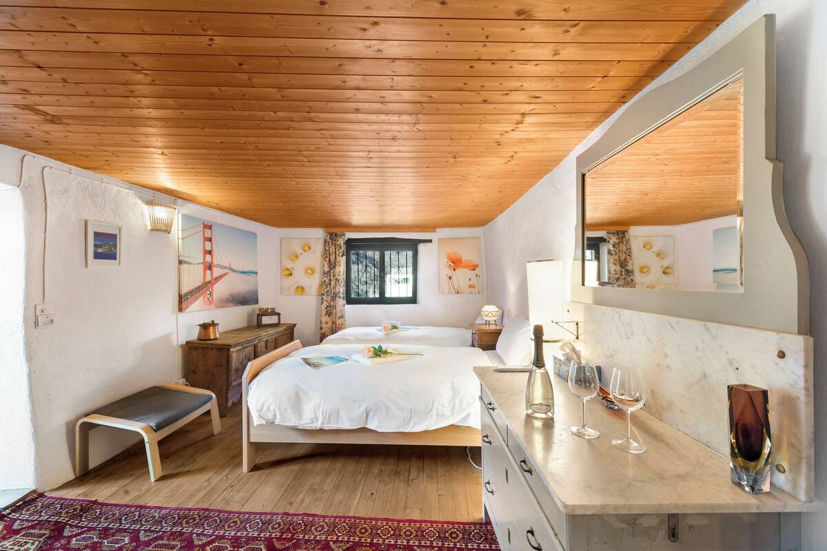 Family Chalet, Multiple Bedrooms, Mountainside (Casa Carla 2) | 1 bedroom, bed sheets