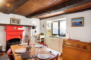 Chalet Familial, plusieurs chambres, côté montagne (Casa Carla 2) | Restauration