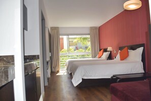 Minibar, caja de seguridad en la habitación, escritorio y wifi gratis