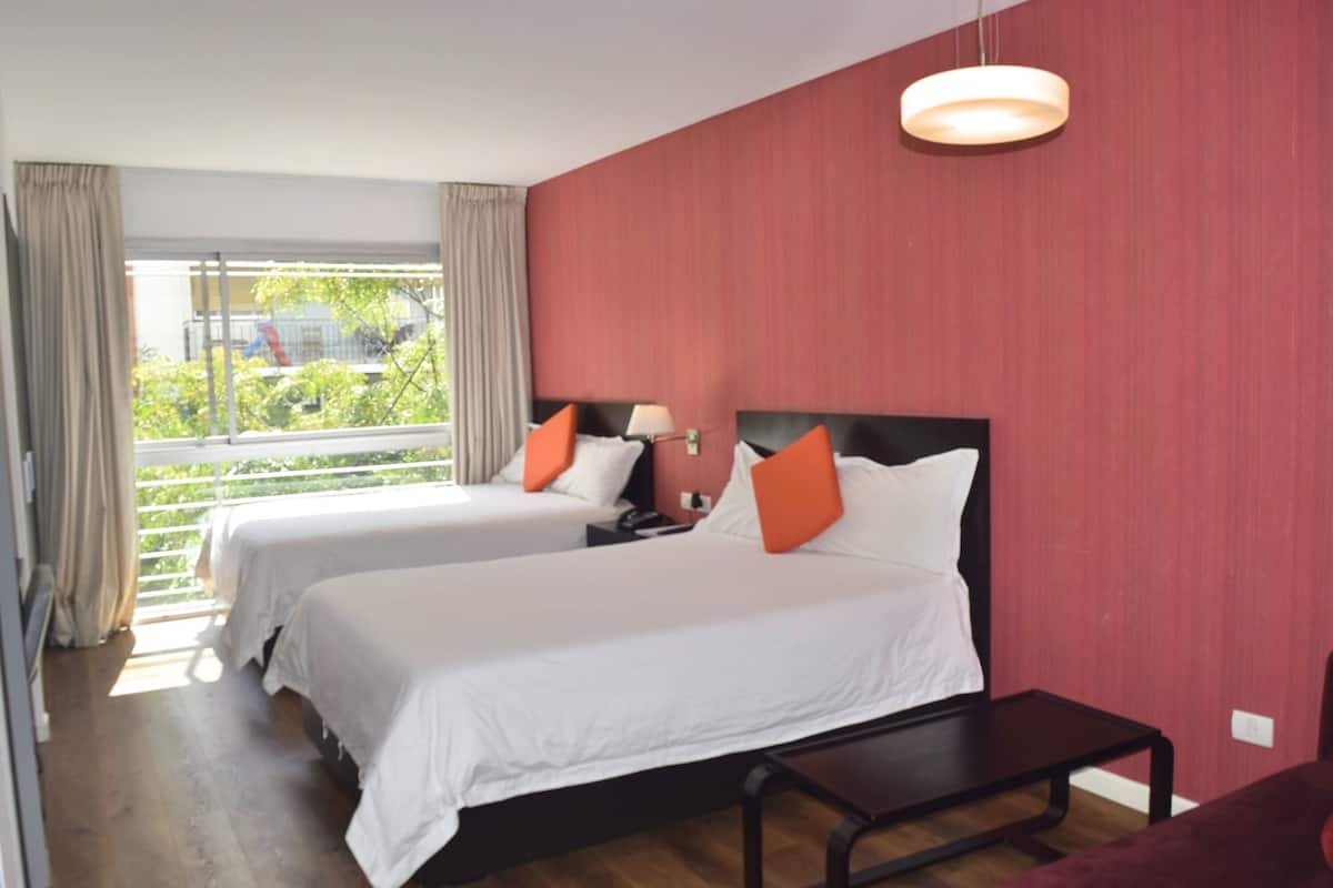 Superior Twin Room | Minibar, in-room safe, desk, free WiFi