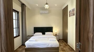 Basic Apartment | Interior