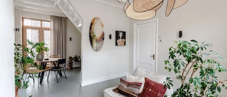 House | Living area | TV, fireplace